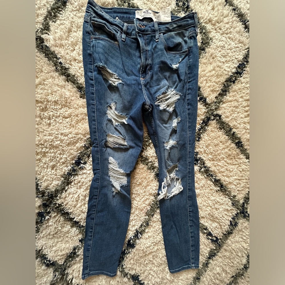 Hollister skinny ripped jeans